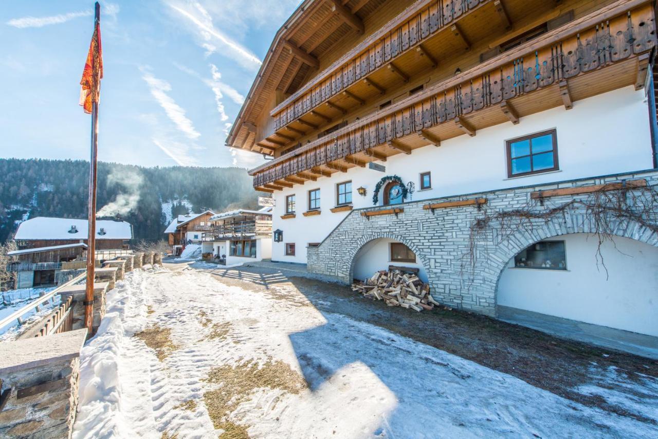 Hotel Gasthof Hoerschwang à San Lorenzo di Sebato Extérieur photo