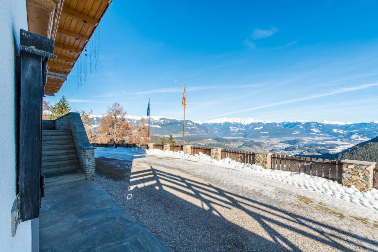 Hotel Gasthof Hoerschwang à San Lorenzo di Sebato Extérieur photo